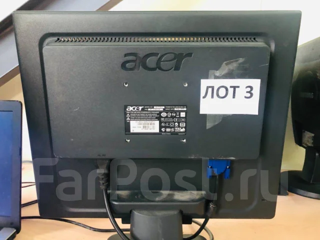 Acer. 17" ����