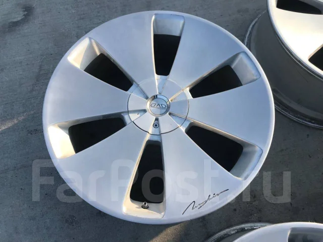 Garson. 8.5/8.5x20", 5x112, 5x114.3, ET45/32. ��� ����� �� ������������ ����
