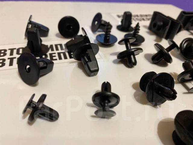 Клипса подкрылка тойота королла 120. Клипса подкрылка рав 4 2023. Клипса подкрылка тойота рав 4. Крепление подкрылка рав 4. Клипсы для подкрылков тойота рав-4.