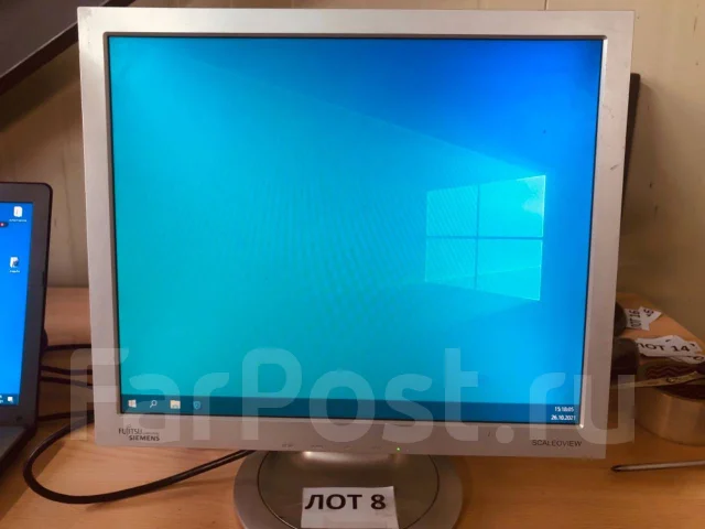 Fujitsu. 17", ���������� �� (LCD, LED, QLED) ����