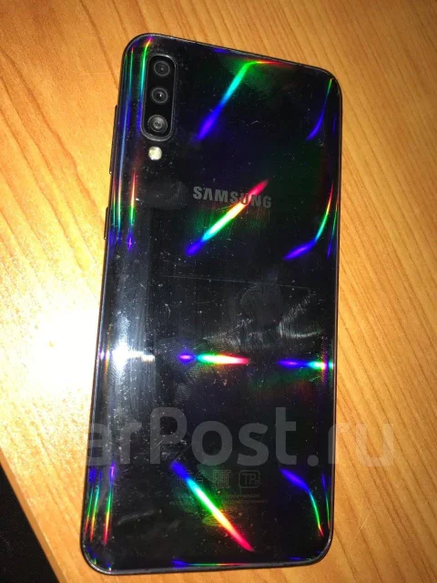 Samsung Galaxy A50. �/�, �����, 4G LTE, NFC ����