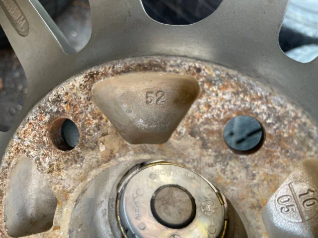 Velox Nirvana. 6.5x16", 5x114.3, ET52 ����