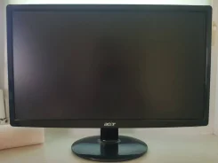 Acer. 22" ����