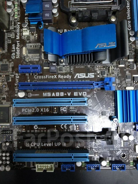 Socket AM3+ ����