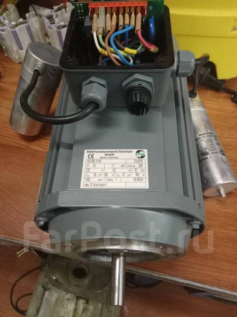 Электродвигатель, б/у, в наличии. Цена: 5 000₽ во Владивостоке