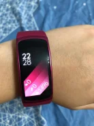 Samsung Galaxy Gear Fit2 ����