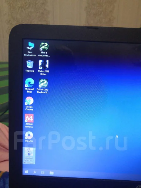 HP 15-ra002ur. 15.6", 1,6����, ��� 4 ��, ���� 500���, ����������� �� 1��. ����