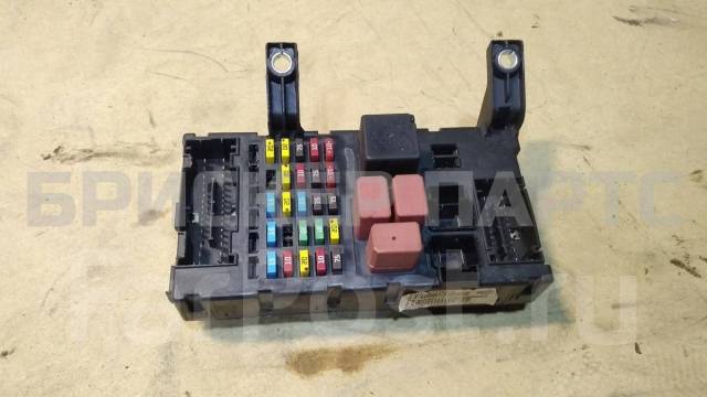 Блок предохранителей и реле Fiat Punto 2