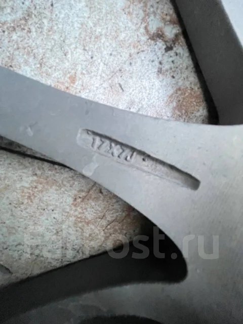 YST X-7. 7.0x17", 5x114.3 ����