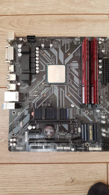 DDR4. ����