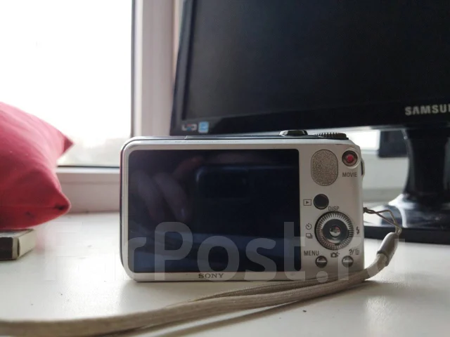 Sony Cyber-shot DSC-HX10V. 15 - 19.9 ��, ���: 14� � ����� ����