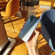Vivo V21e. �����, ����������, ������, 3G, 4G LTE, Dual-SIM, NFC ����