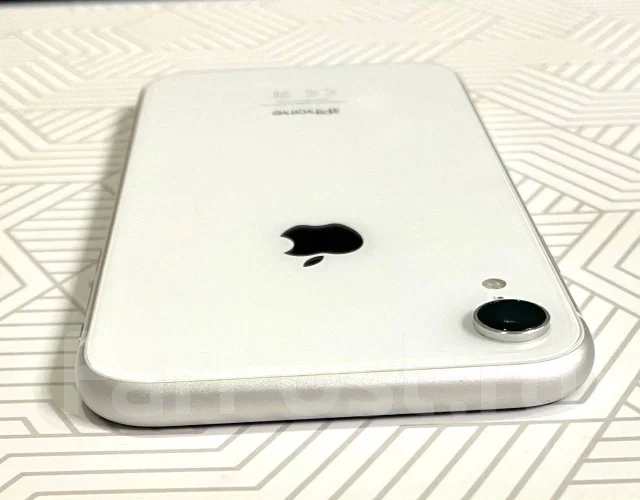 Apple iPhone Xr. �/�, �����, 4G LTE ����