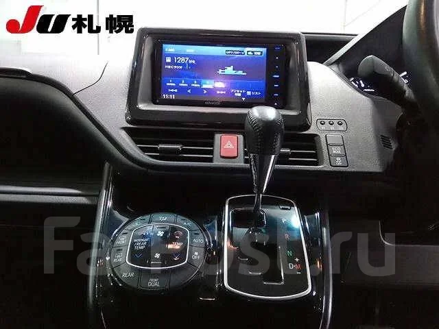 Toyota Voxy. ��������, 4wd, 2.0, ������, �/�. ��� ����� �� ������������ ����