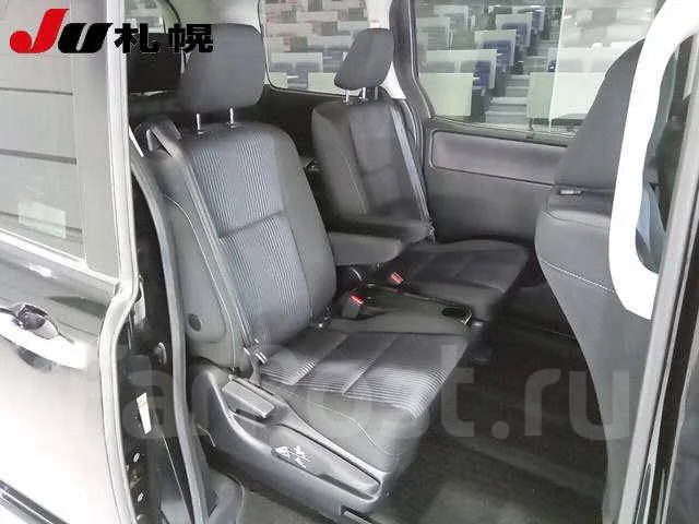 Toyota Voxy. ��������, 4wd, 2.0, ������, �/�. ��� ����� �� ������������ ����