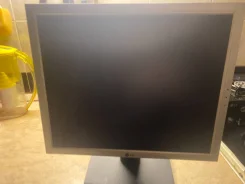 LG. 17" ����