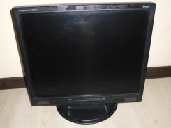 iiyama. 19" ����
