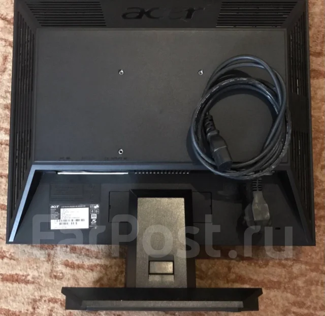 Acer. 19" ����