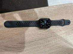 Apple Watch Series 4 Nike+ ����
