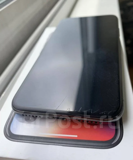 Apple iPhone X. �/�, ������, 3G, 4G LTE, NFC ����
