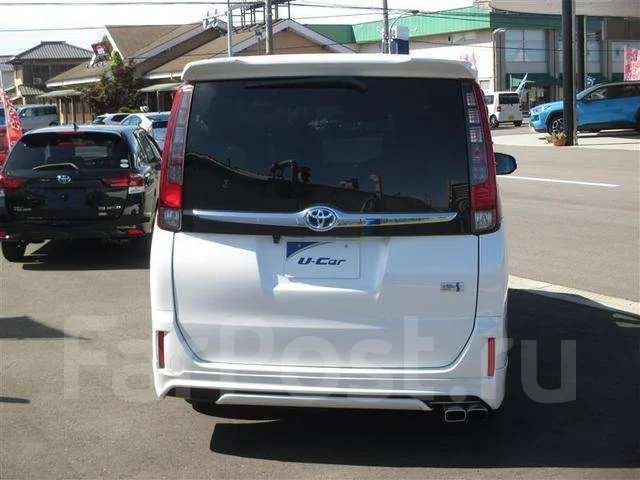 Toyota Esquire. �������, ��������, 1.8 (99��.�.), ������, �/�. ��� ����� �� ������������ ����