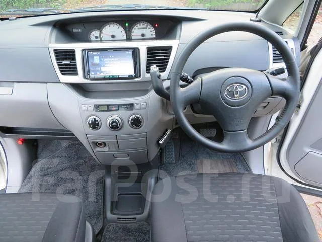 Toyota Voxy. �������, 4wd, 2.0 (152��.�.), ������, 80����. ��, �/�, ��� ���. ��� ����� �� ������������ ����