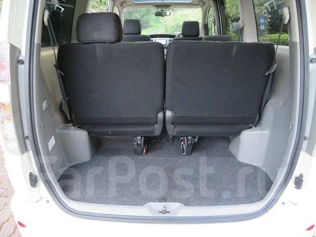 Toyota Voxy. �������, 4wd, 2.0 (152��.�.), ������, 80����. ��, �/�, ��� ���. ��� ����� �� ������������ ����
