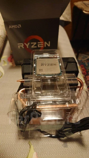AMD Ryzen 7 2700X ����