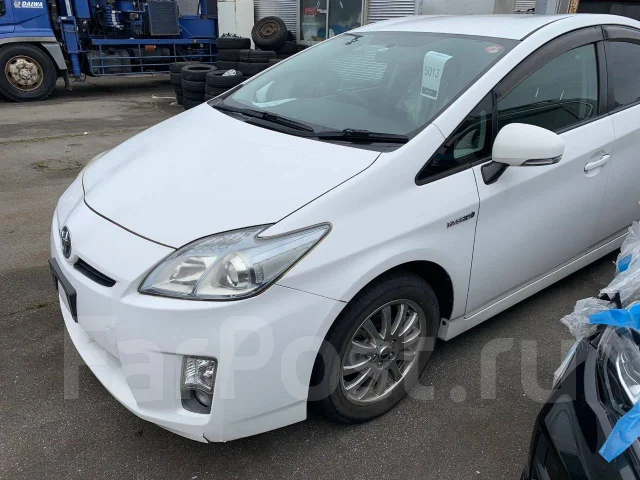 Toyota Prius. ZVW305168825 ����