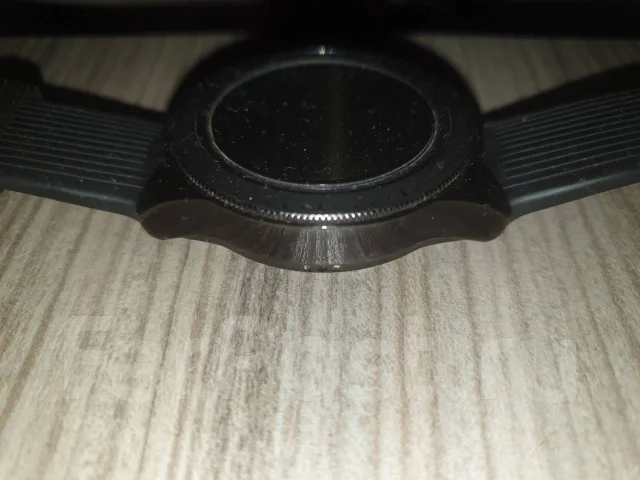 Samsung Galaxy Watch. NFC, IP68 ����