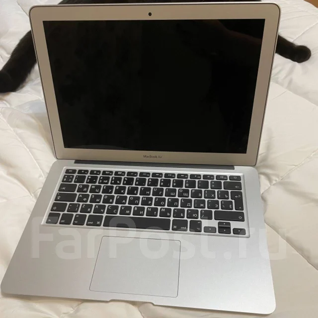 Apple MacBook Air 13 2017 Mid. 13.3", 1,8����, ��� 8 ��, ���� 128���, WiFi: 1, Bluetooth: 1, ����������� �� 10��. ����