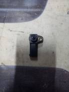    Subaru 22627AA520 