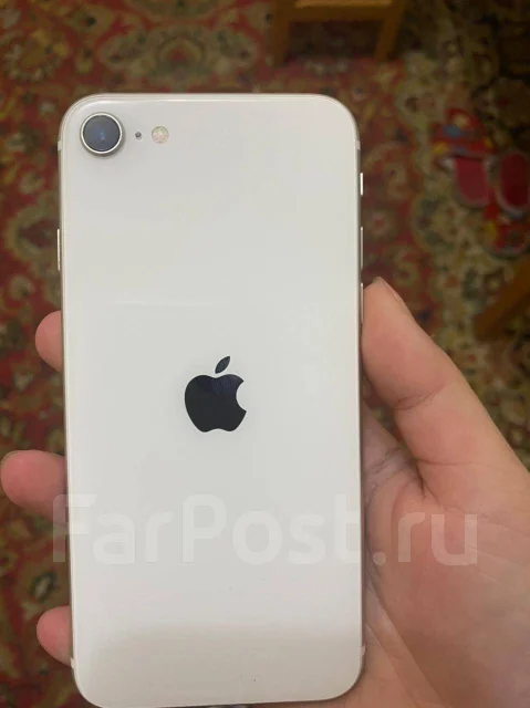Apple iPhone SE 2020. �/�, �����, 4G LTE. ��� ����� �� ������� ����