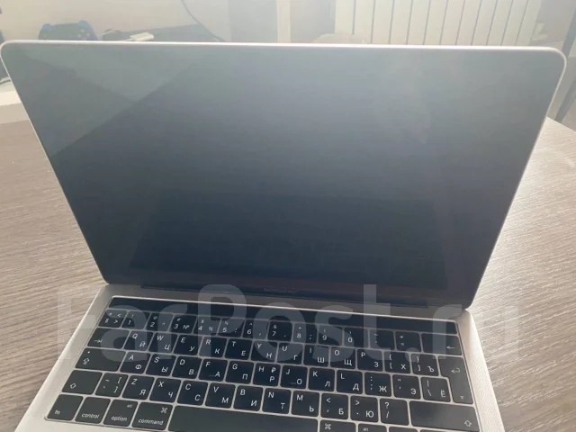 Apple MacBook Pro 13. 13.3", 2,9����, ��� 8 ��, ���� 256���, WiFi: 1, Bluetooth: 1, ����������� �� 10��. ����