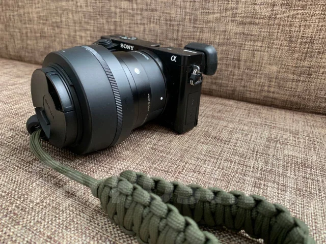 Sony Alpha ILCE-6000. 20 � ����� ��, ���: ��� ���� ����