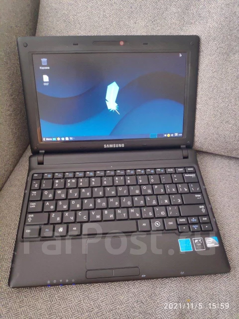 Samsung N100. 10.1", 1,6����, ��� 1024 ��, ���� 320���, WiFi: 1, Bluetooth: 1, ����������� �� 5��. ����