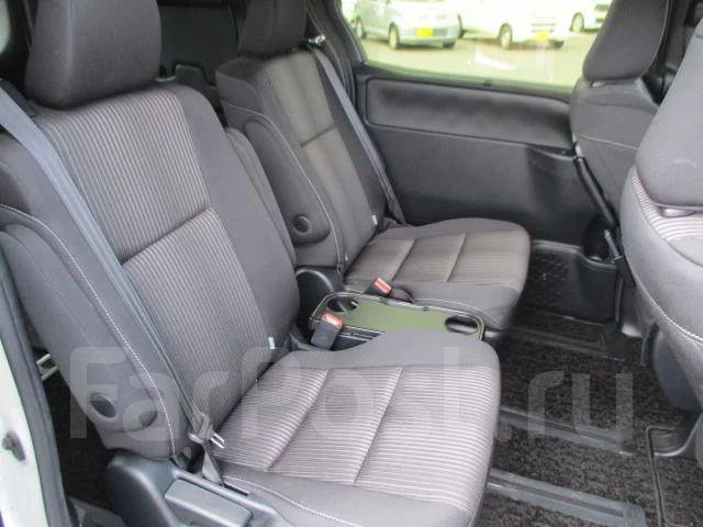 Toyota Voxy. �������, 4wd, 2.0, ������, 22 000����. ��, �/�. ��� ����� �� ������������ ����