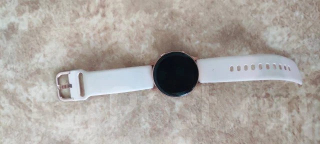 Samsung Galaxy Watch Active. GPS, NFC, IP67, IP68 ����