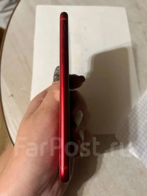 Apple iPhone SE 2020. �����, �������, 4G LTE ����