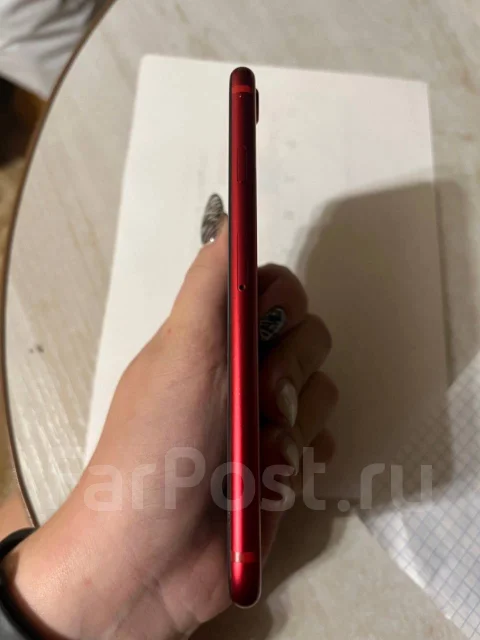 Apple iPhone SE 2020. �����, �������, 4G LTE ����