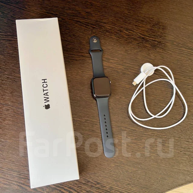 Apple Watch SE. IP68 ����