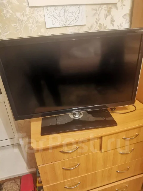 Samsung UE32D4000. LED ����