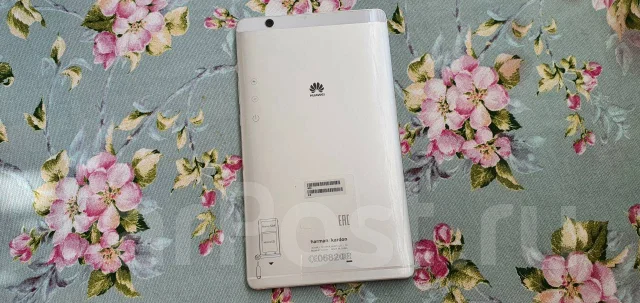 Huawei MediaPad M3 ����