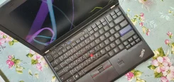 Lenovo ThinkPad X220. 12.5", 3 500����, ��� 8 ��, ���� 200���, WiFi: 1, Bluetooth: 1, ����������� �� 4��. ����