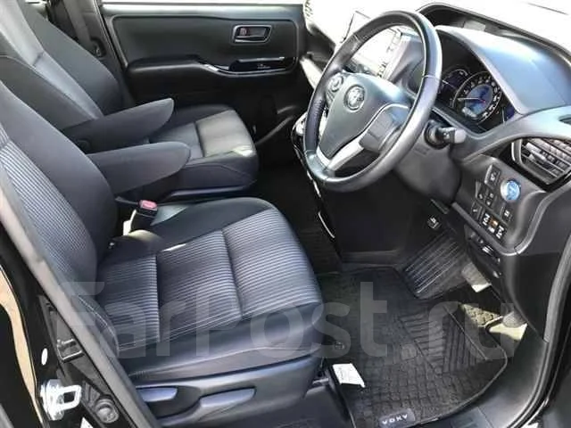 Toyota Voxy. �������, ��������, 1.8, ������, 32 000����. ��, �/�. ��� ����� �� ������������ ����