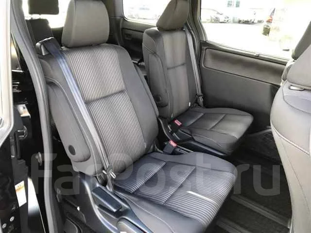 Toyota Voxy. �������, ��������, 1.8, ������, 32 000����. ��, �/�. ��� ����� �� ������������ ����