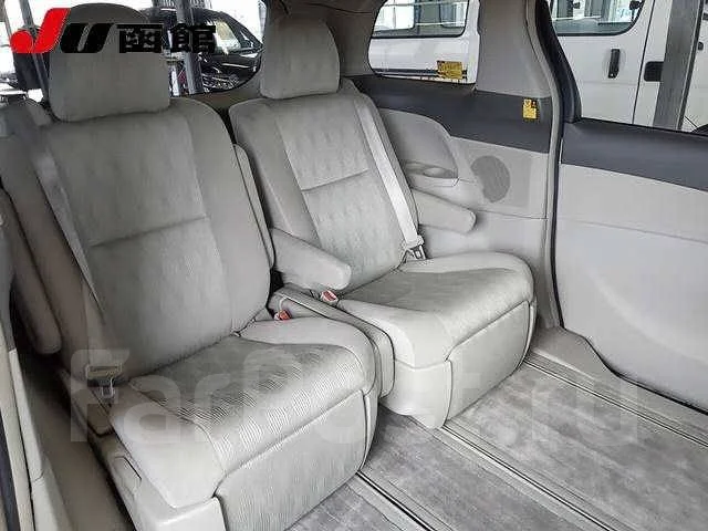 Toyota Estima. �������, 4wd, 2.4 (170��.�.), ������, 82 000����. ��, �/�, ��� ���. ��� ����� �� ������������ ����