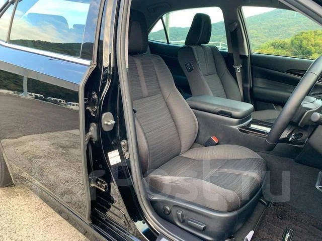 Toyota Crown. 4wd, 2.5 (178��.�.), ������, 41 000����. ��, �/�. ��� ����� �� ������������ ����
