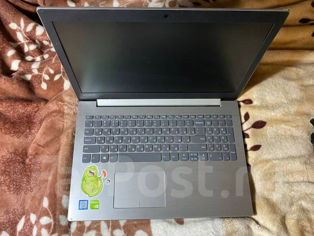 Lenovo IdeaPad 320. 15.6", 2,4����, ��� 8 ��, ���� 1 000���, WiFi: 1, Bluetooth: 1, ����������� �� 5��. ����