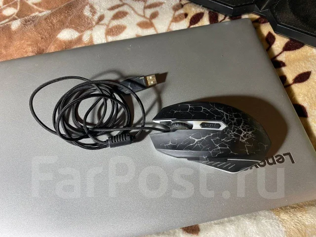 Lenovo IdeaPad 320. 15.6", 2,4����, ��� 8 ��, ���� 1 000���, WiFi: 1, Bluetooth: 1, ����������� �� 5��. ����